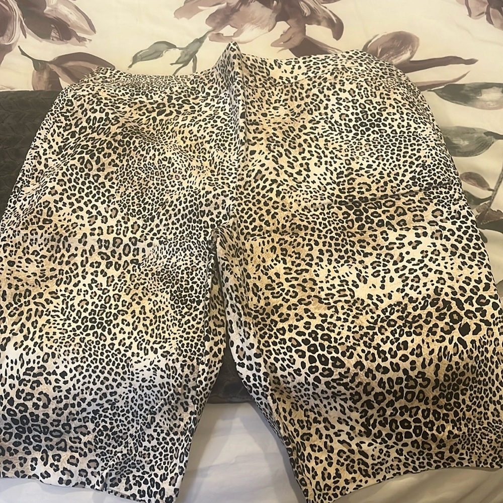 Jungle Slim Shorts - So slimming Brigitte. Black/Tan- Brand new with tags